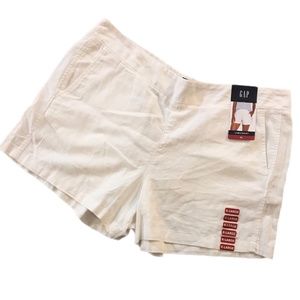 White linen shorts 🤍